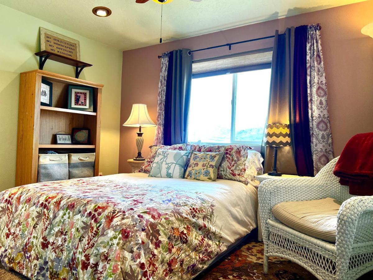 Sage Oasis Garden Retreat Apartment Hot Springs Exterior photo